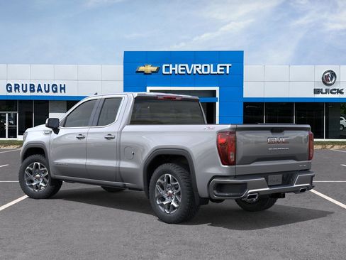 New 2026 GMC Sierra 1500 SLE image 3