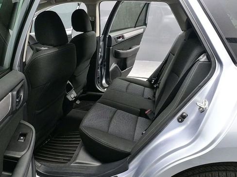 Used 2018 Subaru Outback 2.5i Premium image 15