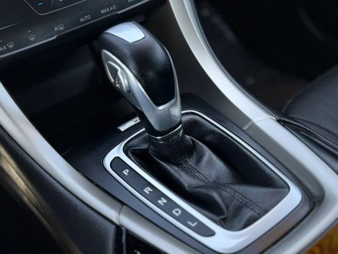 Used 2014 Ford Fusion SE w/ Equipment Group 502A FWD image 15