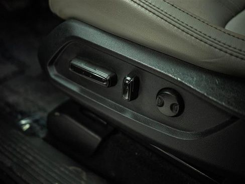 Used 2024 Honda Pilot EX-L image 16