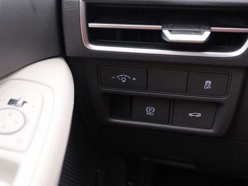 Used 2025 Hyundai Sonata SEL FWD image 21
