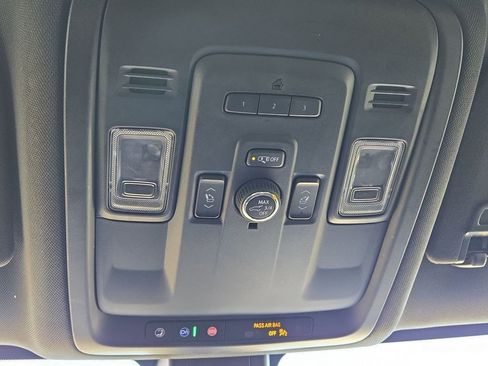 Used 2021 Chevrolet Tahoe High Country image 31