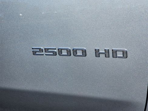 Used 2025 Chevrolet Silverado 2500 LTZ w/ LTZ Convenience Package AWD/4WD image 7