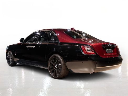 Used 2021 Rolls-Royce Ghost Base image 2