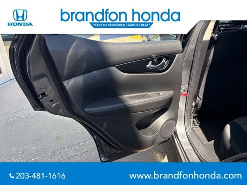 Used 2022 Nissan Rogue Sport SV AWD/4WD image 10