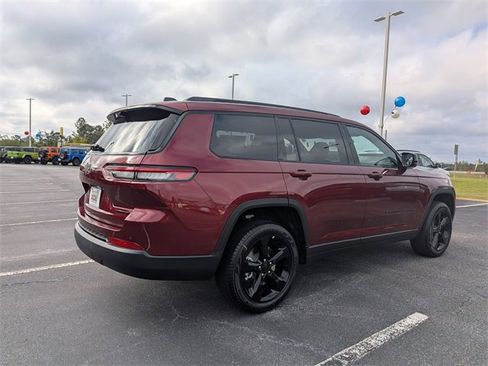 New 2025 Jeep Grand Cherokee L Limited w/ Luxury Tech Group II image 3