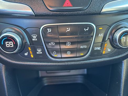 Certified 2020 Chevrolet Equinox LT image 31