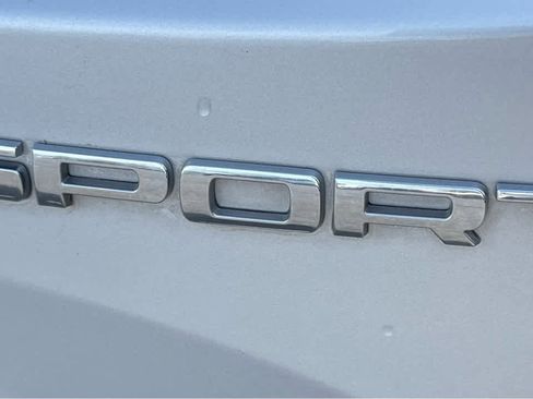 Used 2018 Jeep Renegade Sport w/ Power & Air Group image 9