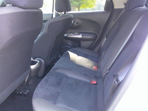 Used 2017 Nissan Juke SV w/ Technology Package FWD image 17