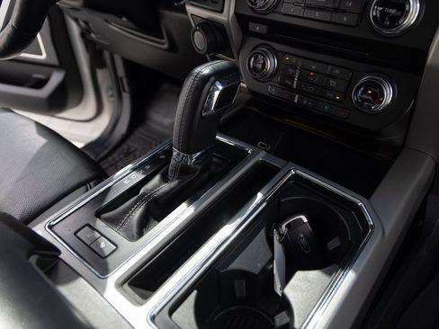 Used 2018 Ford F150 Lariat w/ Equipment Group 502A Luxury image 23