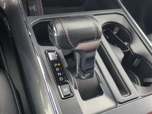 Used 2021 Ford F150 Lariat w/ Equipment Group 502A High image 12