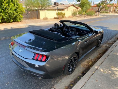 Used 2025 Ford Mustang Premium RWD image 71