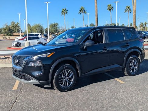 Certified 2023 Nissan Rogue S image 2