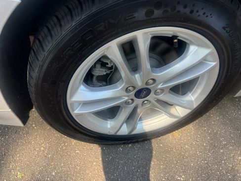 Used 2018 Ford Fusion SE FWD image 13