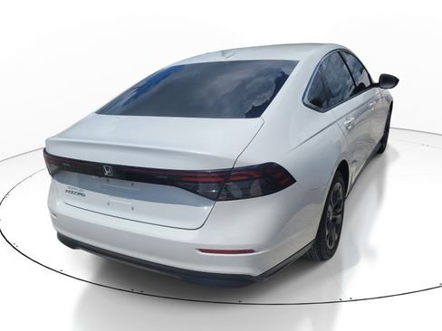 Used 2023 Honda Accord EX image 8
