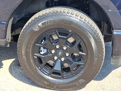 Used 2025 Ford F150 Lightning XLT AWD/4WD image 8