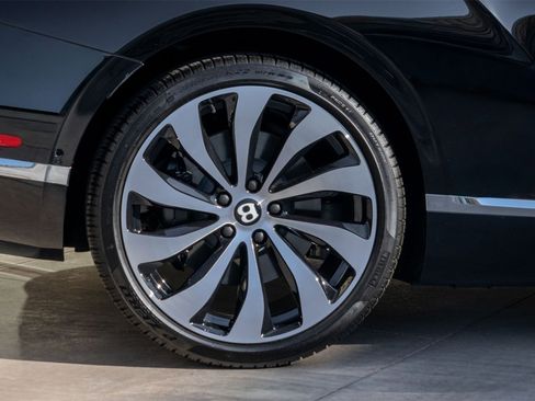 New 2024 Bentley Continental GT Azure image 20