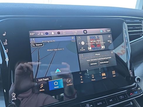 Used 2024 Jeep Wagoneer Series II image 55