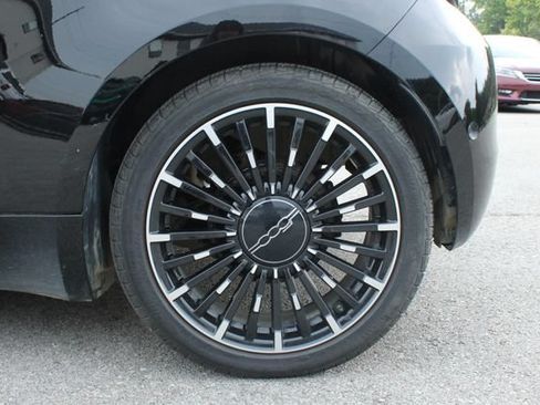 Used 2024 FIAT 500 e FWD image 31