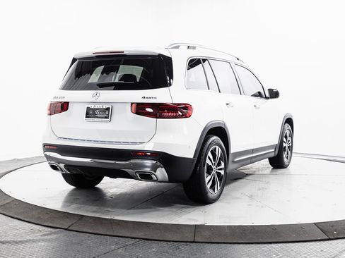 Certified 2025 Mercedes-Benz GLB 250 4MATIC image 28