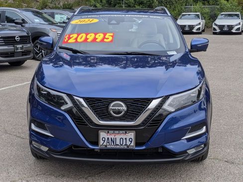 Used 2021 Nissan Rogue Sport SL w/ Premium Package image 8