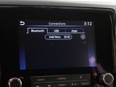 Used 2023 Nissan Frontier SV w/ SV Convenience Package image 11