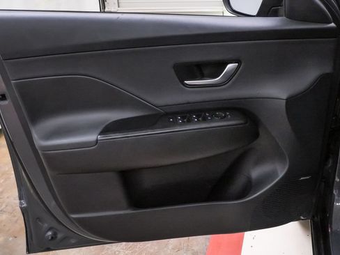 Certified 2024 Hyundai Kona Limited FWD image 25