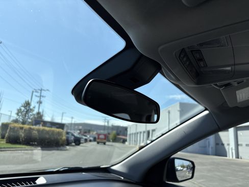 Used 2023 Chevrolet Equinox LT image 26