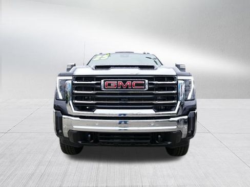 New 2025 GMC Sierra 2500 SLT w/ SLT Convenience Package image 10