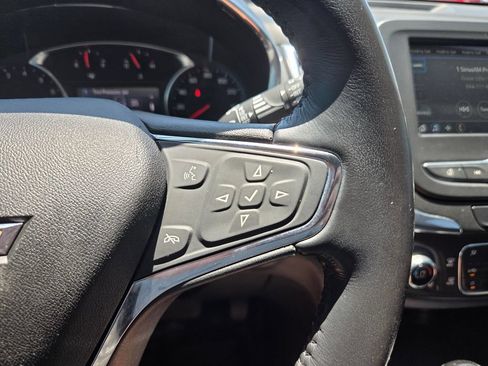 Used 2019 Chevrolet Equinox LT FWD image 31