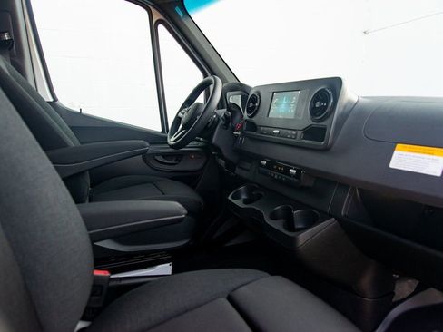 Used 2024 Mercedes-Benz Sprinter 144 Cargo image 30