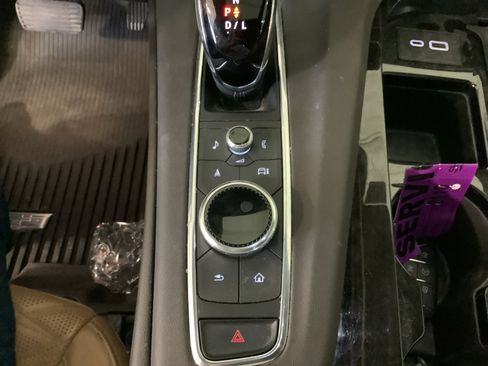 Used 2023 Cadillac Escalade ESV Premium Luxury w/ Performance Package RWD image 17