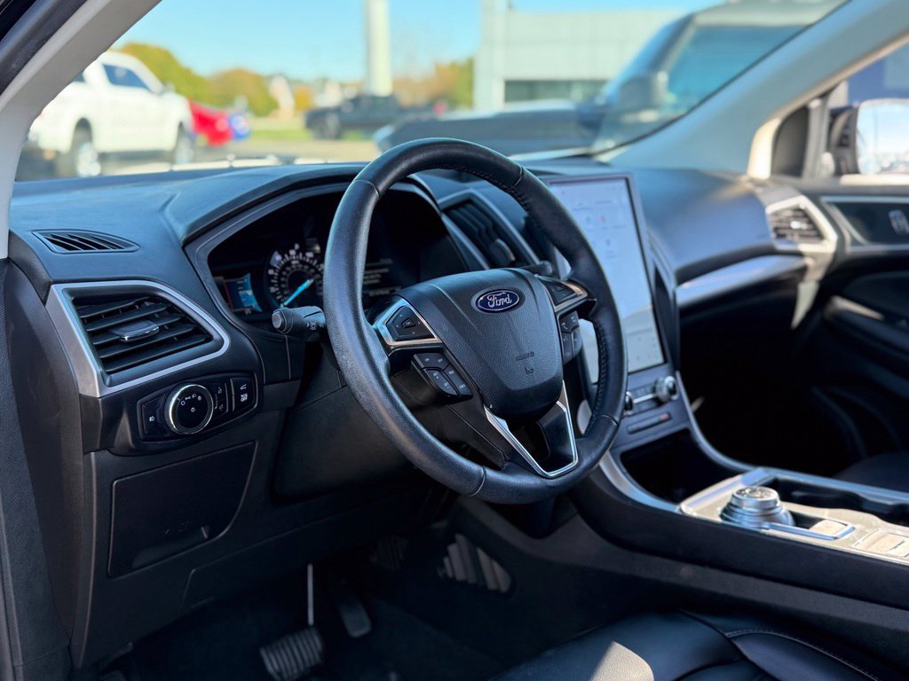 Used 2023 Ford Edge SEL w/ Convenience Package AWD/4WD image 9