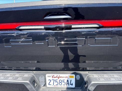 Used 2023 Ford F150 Lightning Lariat AWD/4WD image 25