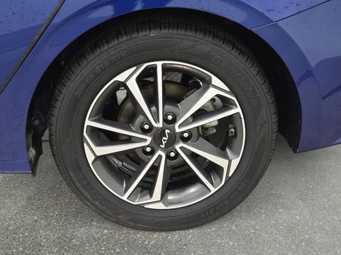 Used 2023 Kia Forte LXS w/ LXS Technology Package image 31