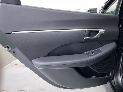 Used 2022 Hyundai Sonata SE image 18