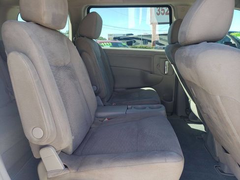 Used 2015 Nissan Quest S image 15