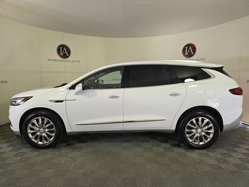 Used 2021 Buick Enclave Essence w/ Sound and Sites Package image 6