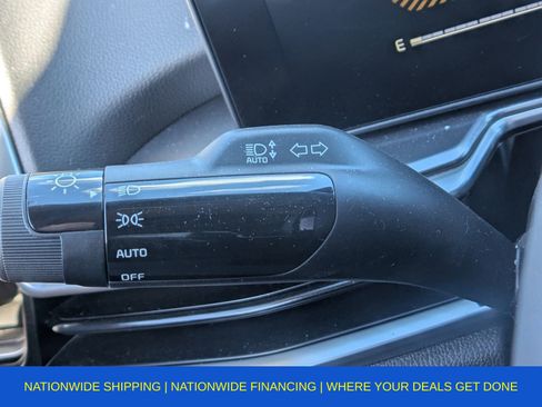 Used 2025 Kia Sorento S image 34