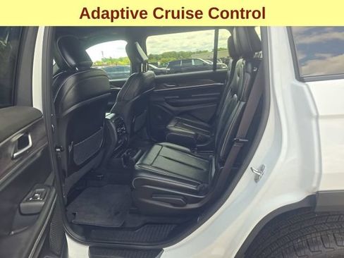 Used 2025 Jeep Grand Cherokee L Limited AWD/4WD image 11