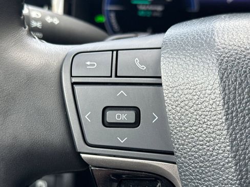 Used 2025 Toyota Camry XSE image 29