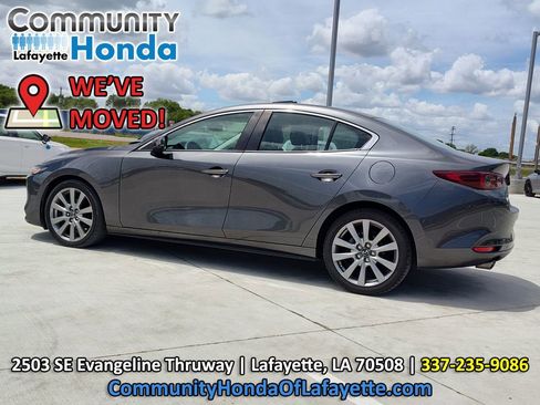 Used 2023 MAZDA MAZDA3 s FWD image 5