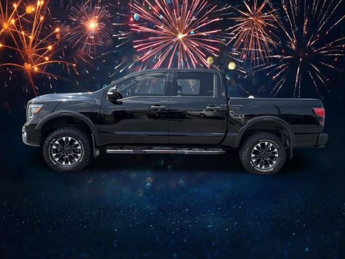 Used 2021 Nissan Titan PRO-4X w/ Pro-4x Convenience Package AWD/4WD image 2