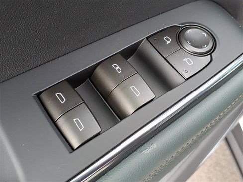 New 2026 GMC Acadia AT4 w/ Super Cruise Package image 17