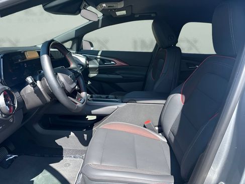 Used 2024 Chevrolet Equinox EV RS FWD image 9