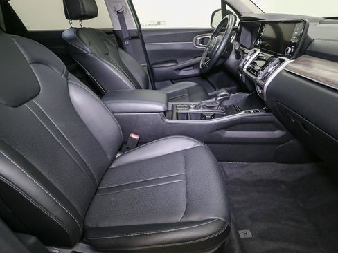 Used 2022 Kia Sorento S w/ Panoramic Sunroof Package AWD/4WD image 18