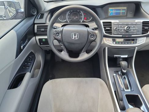 Used 2014 Honda Accord EX image 17
