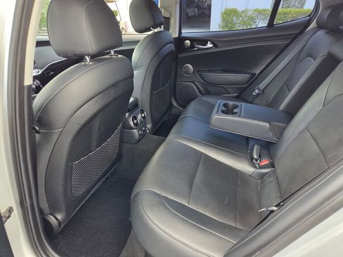 Used 2018 Kia Stinger Premium RWD image 22