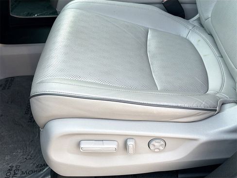 Used 2023 Honda Odyssey Elite image 19