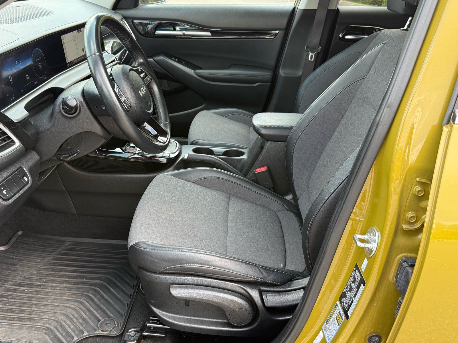 Used 2024 Kia Seltos X-Line AWD/4WD image 12